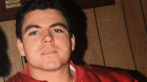 John Schnatter pred otcovou krčmou