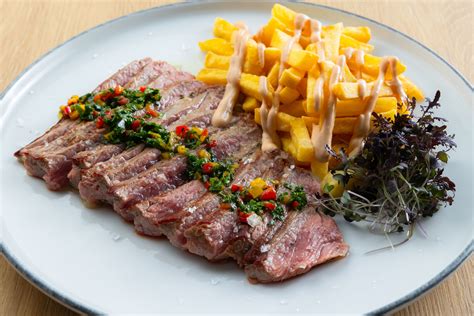 Ilustračná fotografia jedla natto s celozrnnými cestovinami