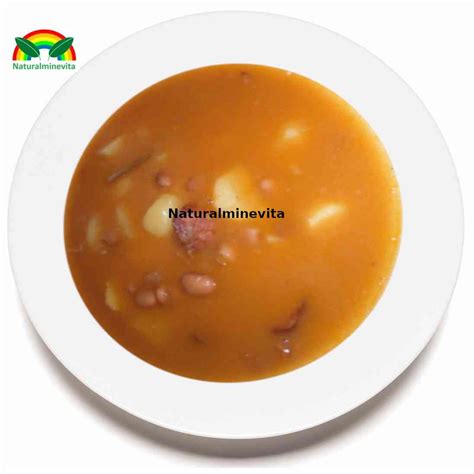 fazuľová polievka s klobásou