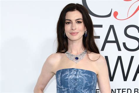 Anne Hathaway s rodinou