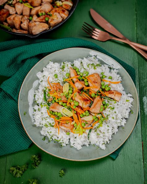 Ingrediencie na psiu tortu s mäsom a mrkvou