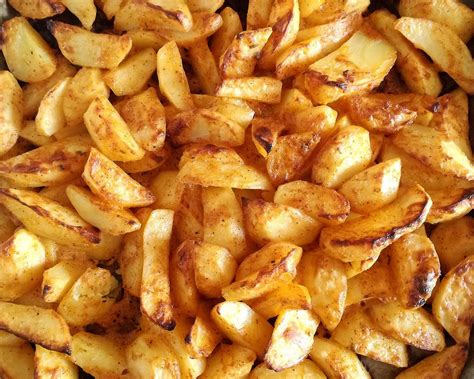 Zemiaky marinované v jogurtovej zmesi