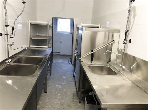 Stará kuchyňa s panvicou