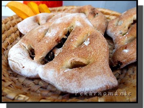 Hotový Fougasse s charakteristickým tvarom