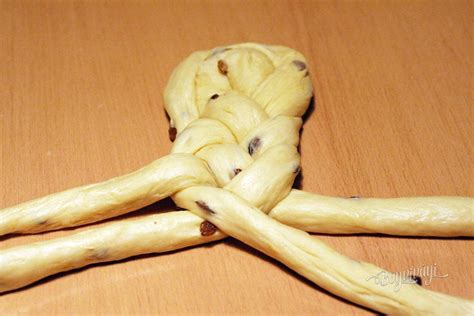 Ilustrácia klasického vrkoča z troch prameňov