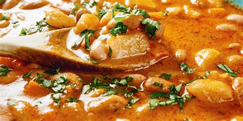 Suroviny na fazuľovo-mrkvovú polievku