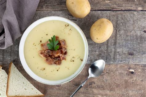 Suroviny na zemiakovú polievku