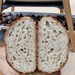 Ilustrácia špaldových zŕn a múky