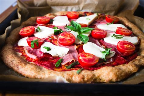 tenká bezlepková pizza