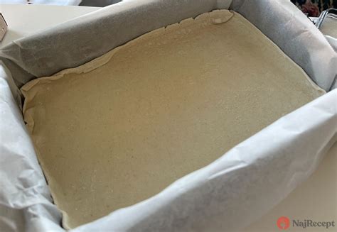 príprava bielkového cesta na štafetky