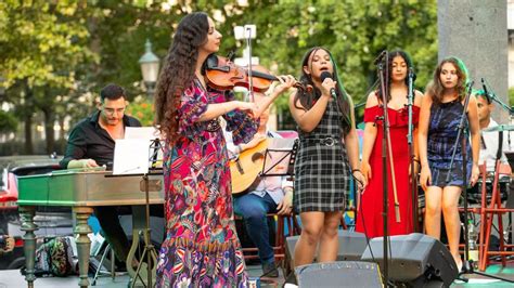 Rómske divadlo a hudba