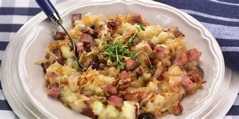 Bryndzové halušky s kyslou kapustou