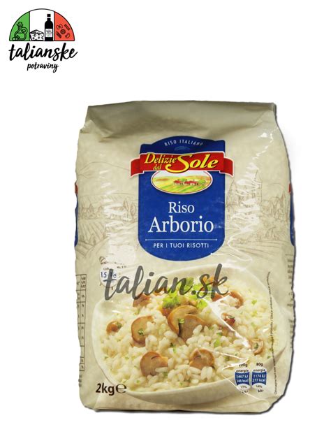 Talianske mesto Arborio v údolí rieky Pád