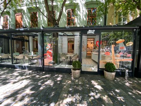 Interiér kaviarne Moja Srdcovka