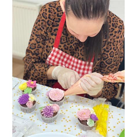 rôzne druhy zdobenia cupcakes