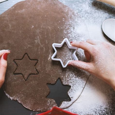 Vyvaľkanie cesta a vykrajovanie koliesok