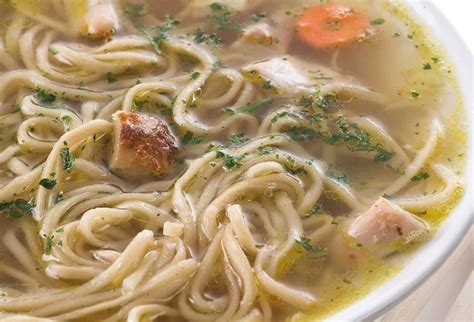 Mäsová polievka s rezancami