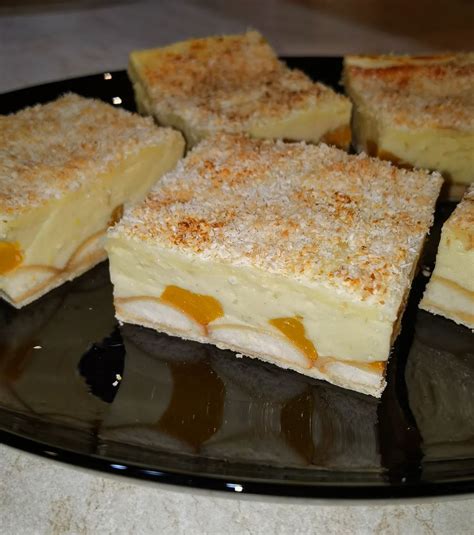 Nasekaný Sunquickový koláč na tanieri