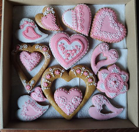 Ilustrácia tvarovania medovníkových hríbikov