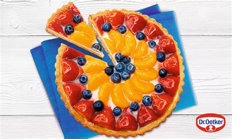 Farebná torta so želé a ovocím