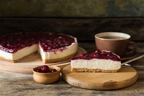 Cheesecake s ovocnou polevou