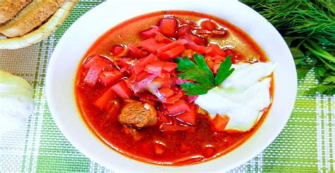 cviklová polievka so smotanou