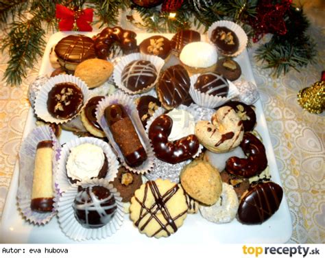 Vianočné pečivo na tanieri