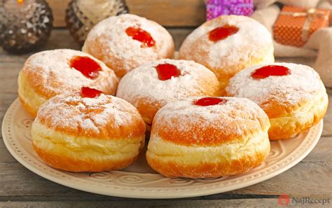 Šišky chmeľu otáčavého