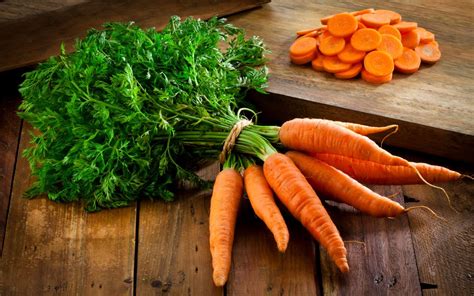 Mrkva s kvetným stvolom