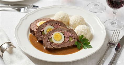 Príklady kreatívneho aranžovania na obloženej mise