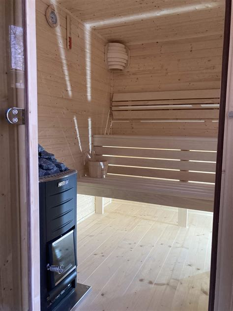 Interiér drevodomu s dôrazom na prirodzené materiály