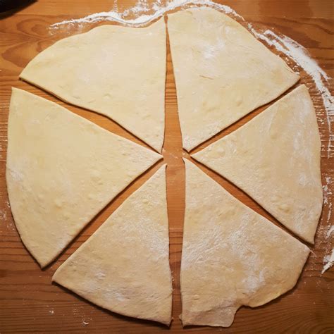 rozvaľkané maslové cesto na pečenie
