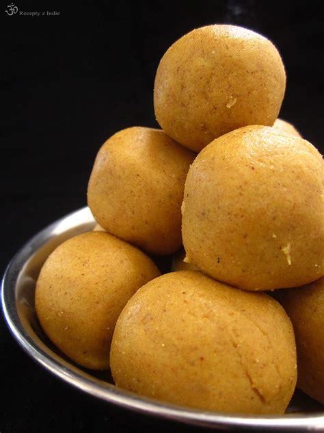 Indické sladkosti Ladoo z cícerovej múky