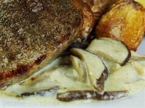 servírovaný teľací steak v bylinkovej kruste