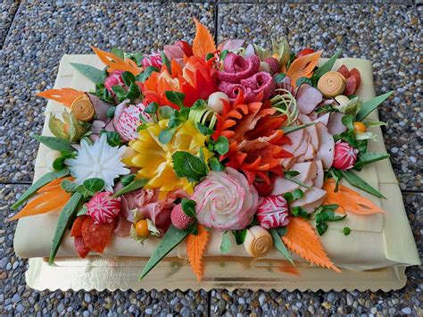 dekorácia mrkvovej torty