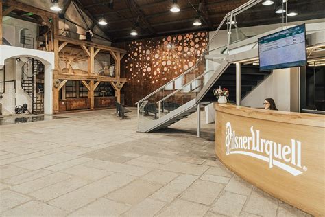 historická fotografia pivovaru Pilsner Urquell