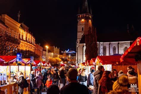 Vianočné trhy s perníkmi a marcipánovými výrobkami