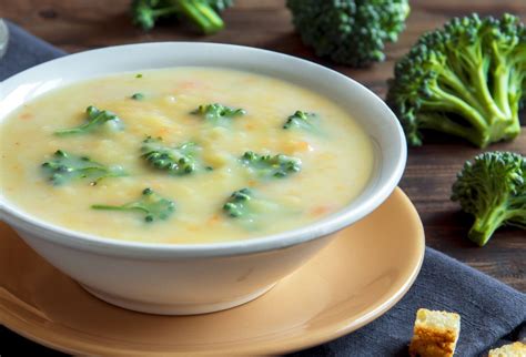 Zemiaková polievka s brokolicou