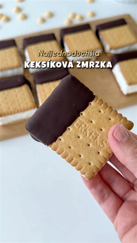 Schéma vrstiev štvorcovej torty s rôznymi plnkami