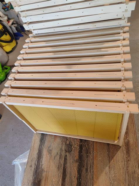 Hotové včelie úle