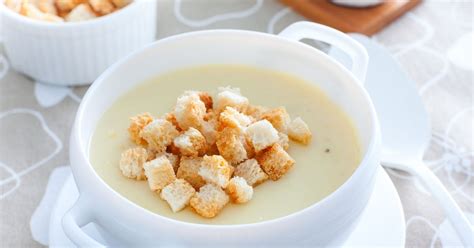 krémová cesnačka s krutónmi