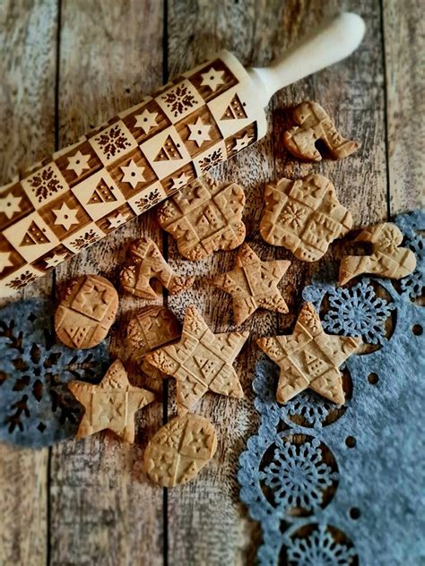 Hotové gravírované sušienky