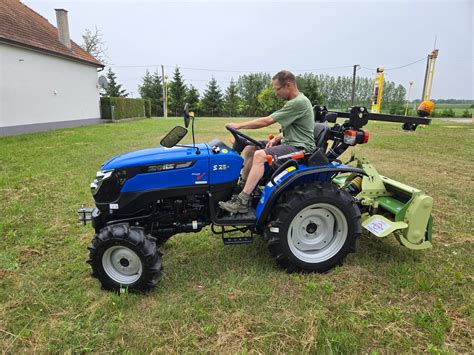 Malotraktor s rotavátorom v akcii