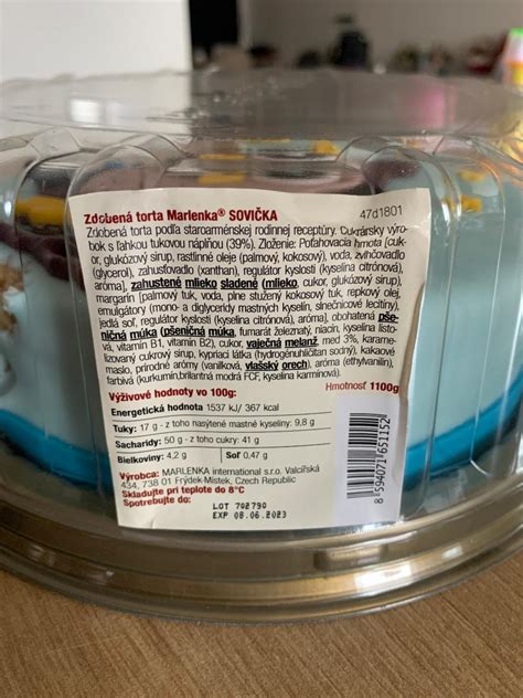 Zdobená marcipánová torta