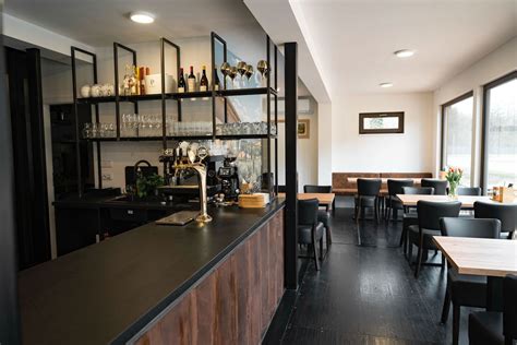Interiér pizzerie s profesionálnym vybavením