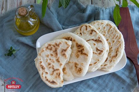 Bezlepkový pita chlieb