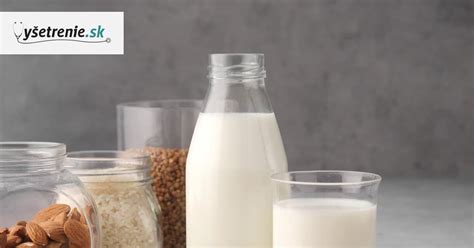 Fľaše s rôznymi druhmi mlieka (kravské, kozie, ovčie)