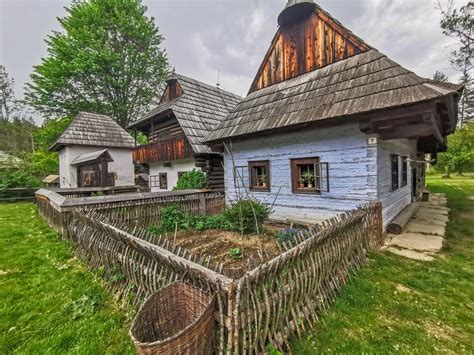 Historický obraz slovenskej dediny a jej kuchyne