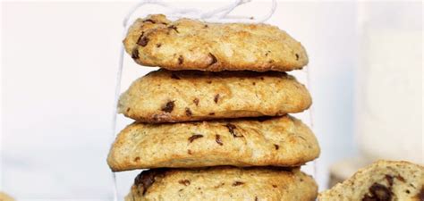 čerstvé upečené cookies z ovsenej múky