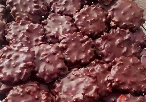 Detail marokánky s čokoládovou polevou